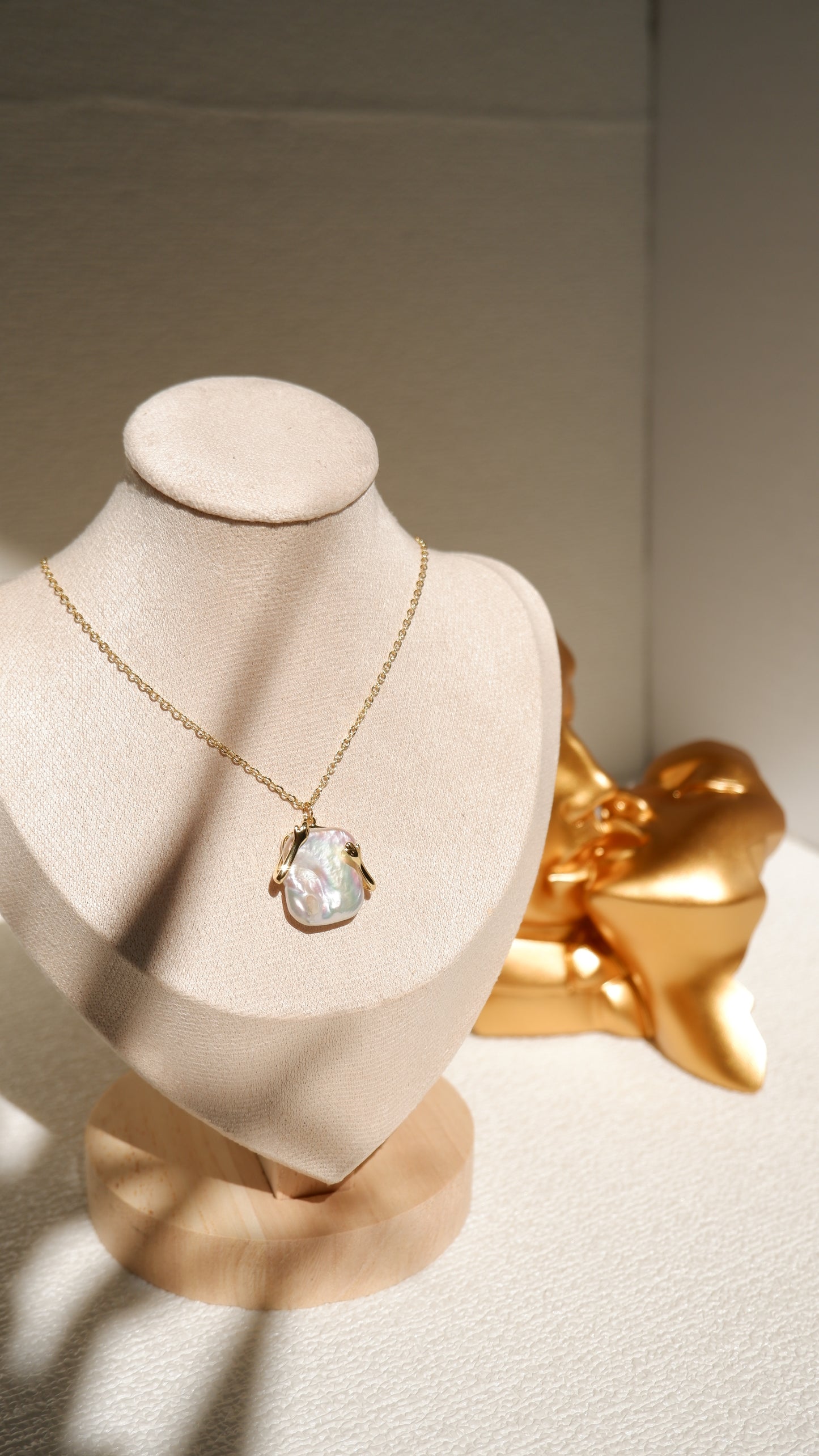 Pearl in Hand Necklace
