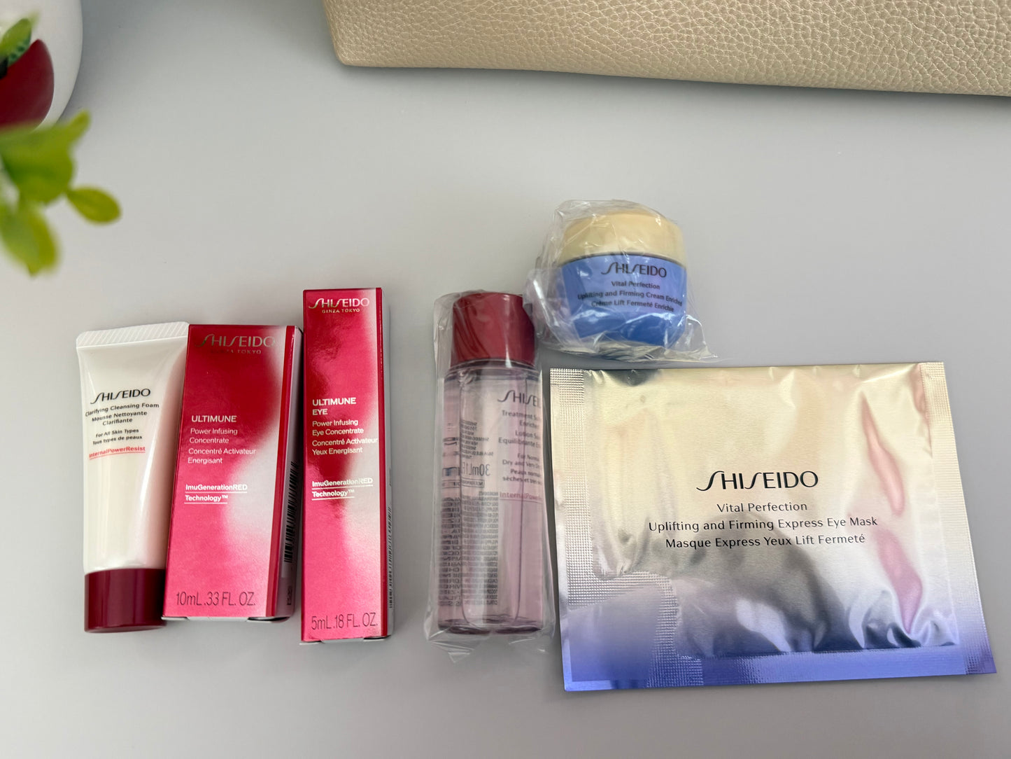7 pc - Shiseido Beauty Set (one set) New