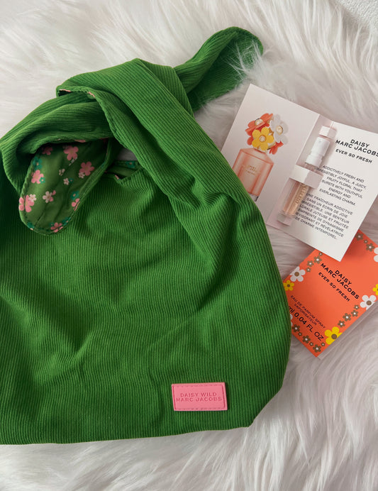 Marc Jacobs Bag + Sampler Perfume (2pcs)